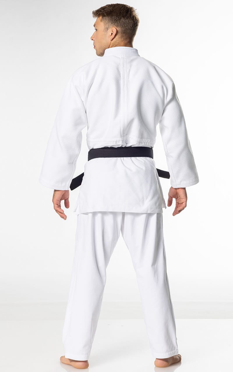 MIZUNO Yusho III Judodräkt – IJF 750 g