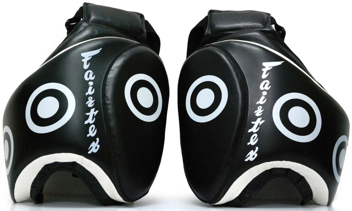 FAIRTEX Lårskydd - Svart, par
